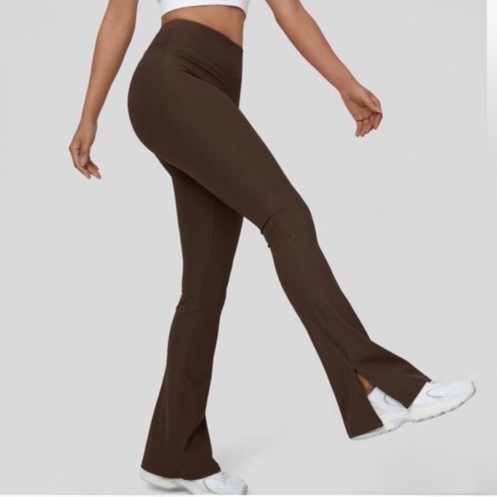 Wilo The Label High Waist Split Flare Leggings•🤎Chocolate Brown